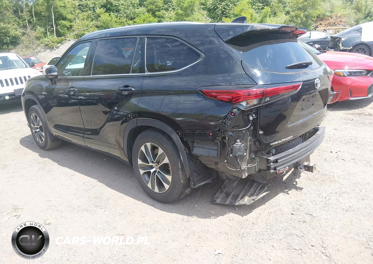 2022 Toyota Highlander Xle VIN:5TDGZRBH9NS227056 - 3