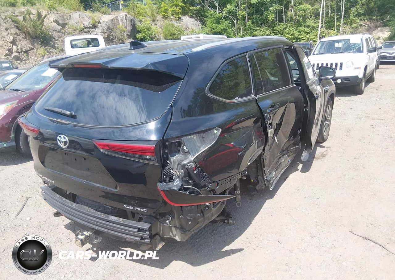 2022 Toyota Highlander Xle VIN:5TDGZRBH9NS227056 - 4