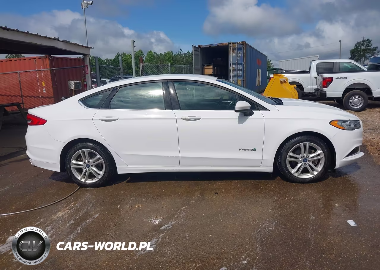 2018 Ford Fusion Hybrid S VIN:3FA6P0UU1JR282059 - 17