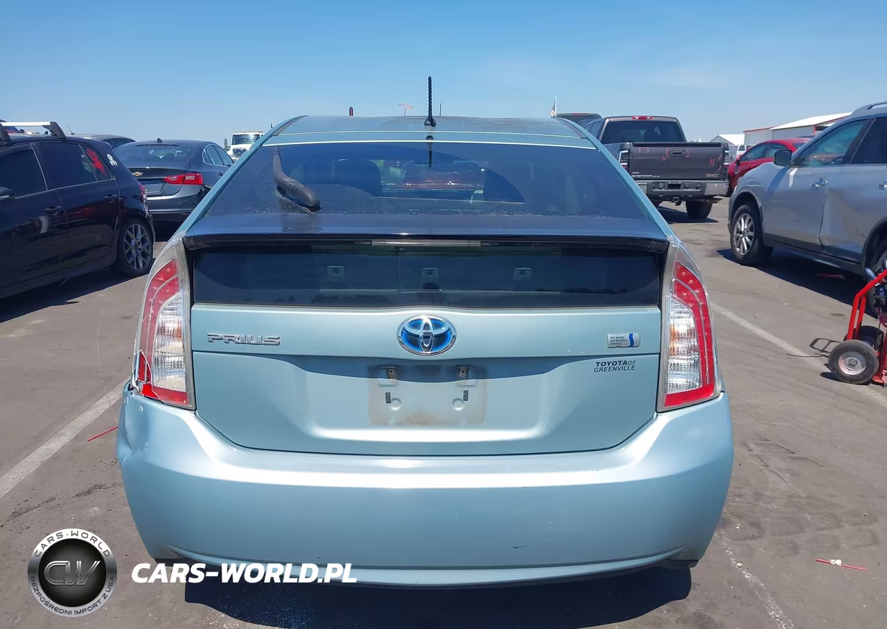 2013 Toyota Prius Two VIN:JTDKN3DU7D1650663 - 16