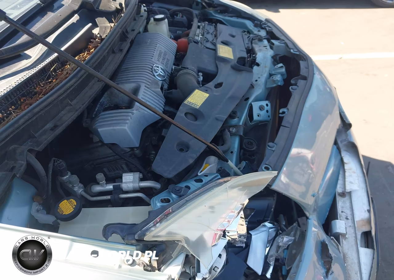 2013 Toyota Prius Two VIN:JTDKN3DU7D1650663 - 20