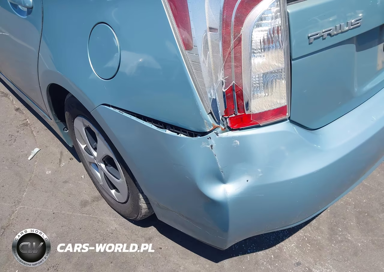 2013 Toyota Prius Two VIN:JTDKN3DU7D1650663 - 21