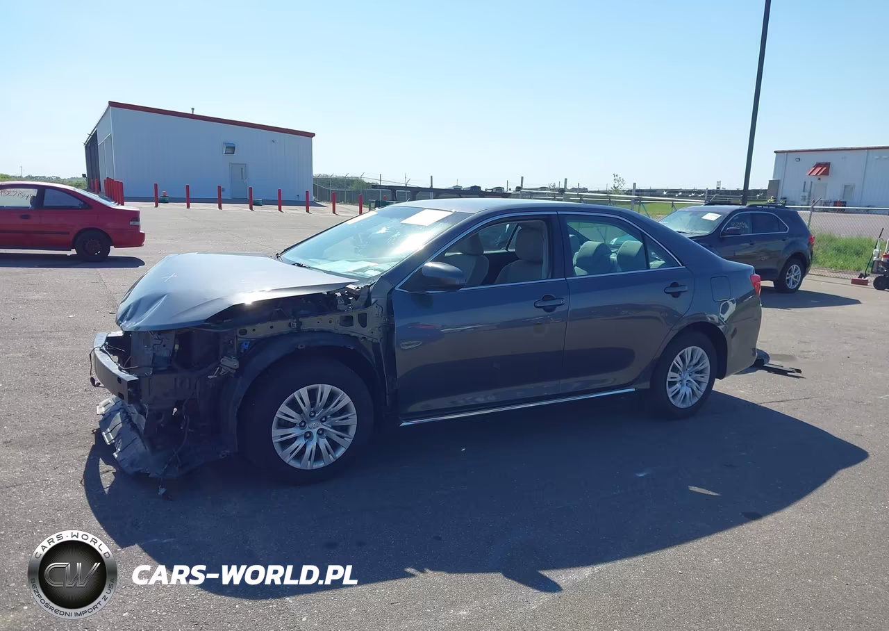2013 Toyota Camry Le VIN:4T4BF1FK2DR300192 - 15