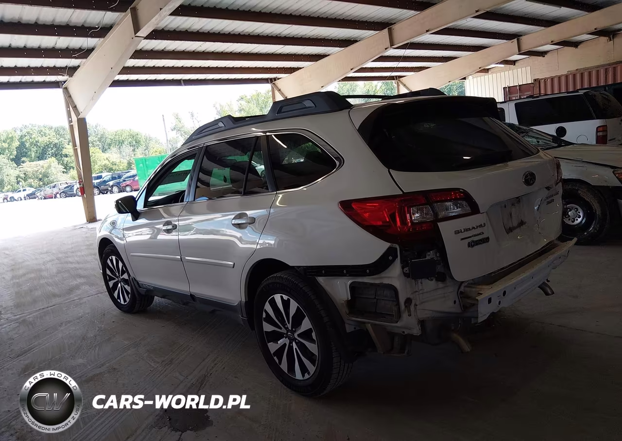 2015 Subaru Outback 3.6R Limited VIN:4S4BSENC2F3289226 - 3