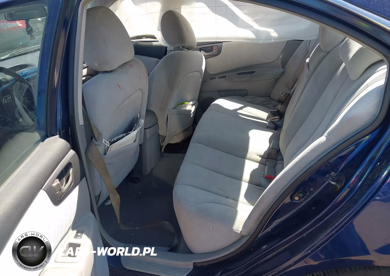 2007 Kia Optima Lx VIN:KNAGE123975114067 - 8