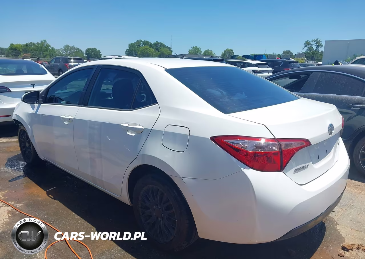 2017 Toyota Corolla Le VIN:2T1BURHEXHC843867 - 15