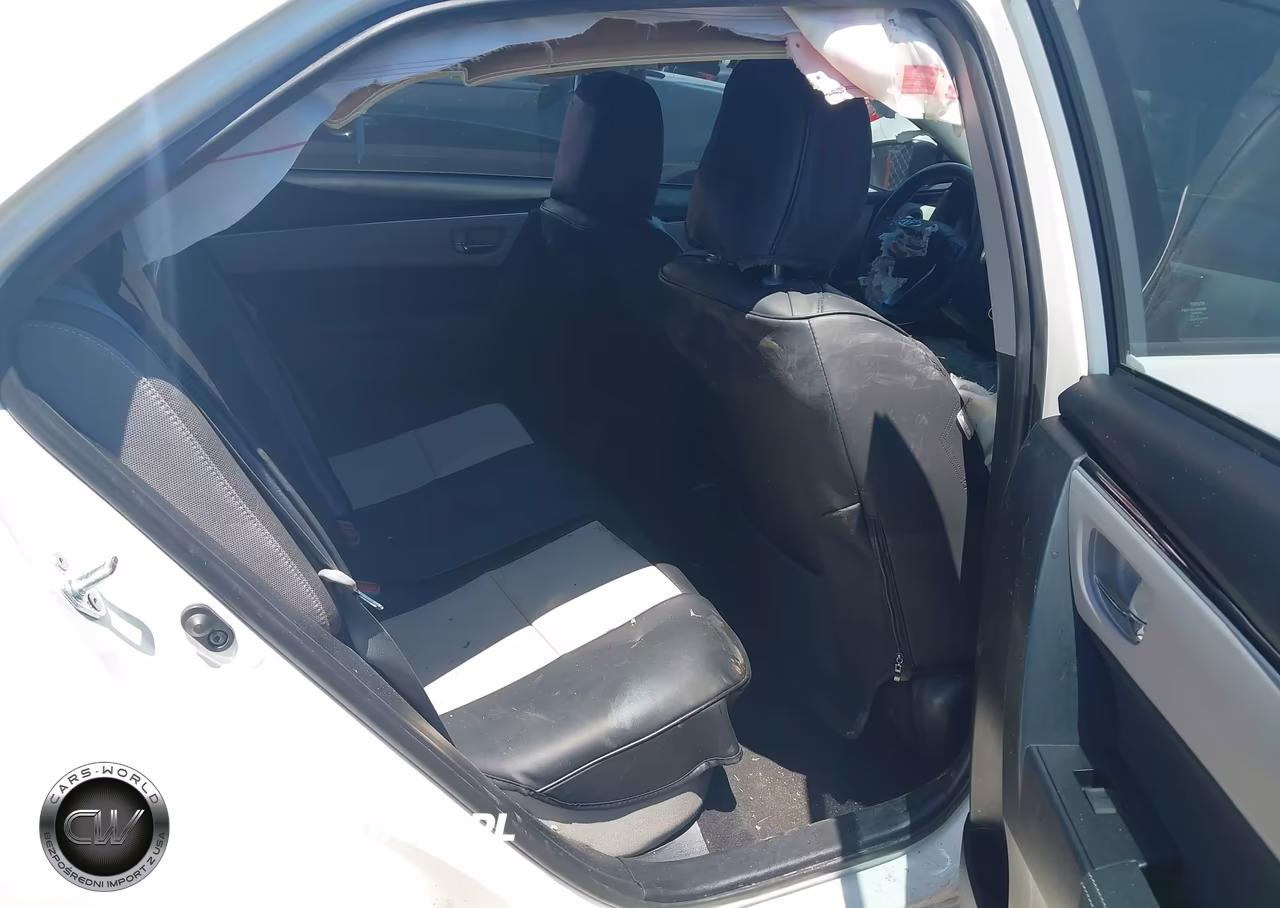 2017 Toyota Corolla Le VIN:2T1BURHEXHC843867 - 8