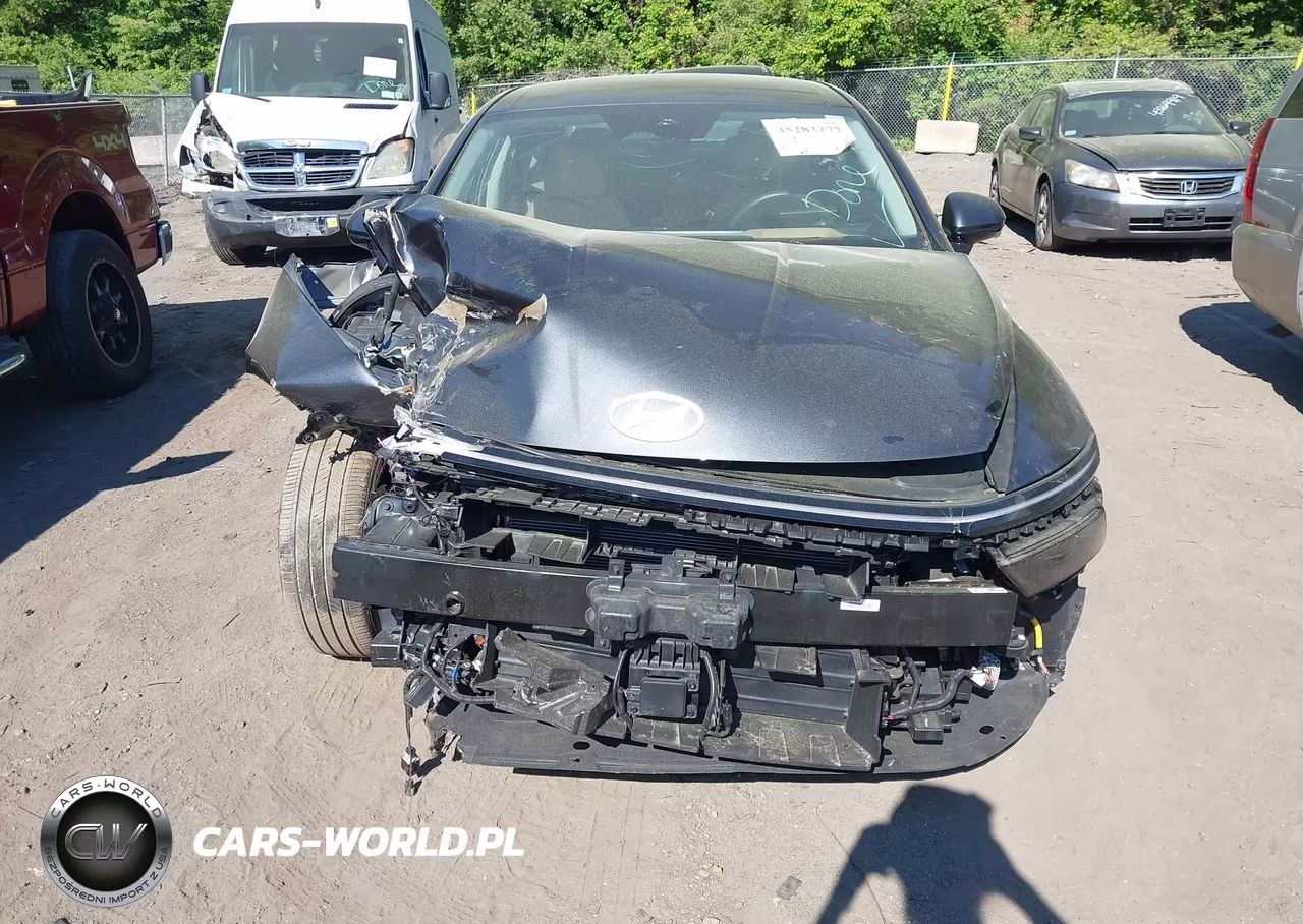 2025 Hyundai Sonata Hybrid Limited VIN:KMHL54JJ2SA104124 - 12