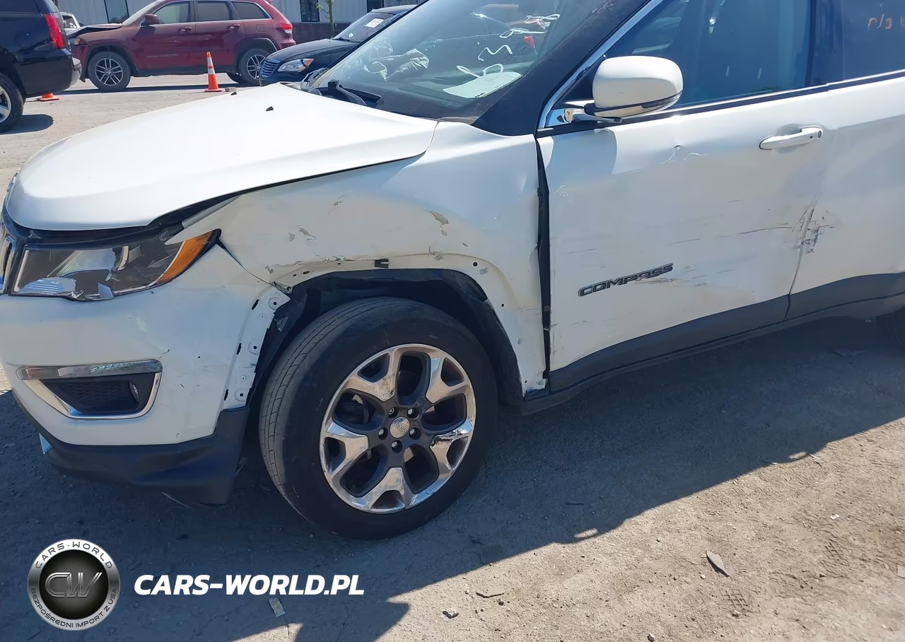 2019 Jeep Compass Limited 4X4 VIN:3C4NJDCB1KT826398 - 6