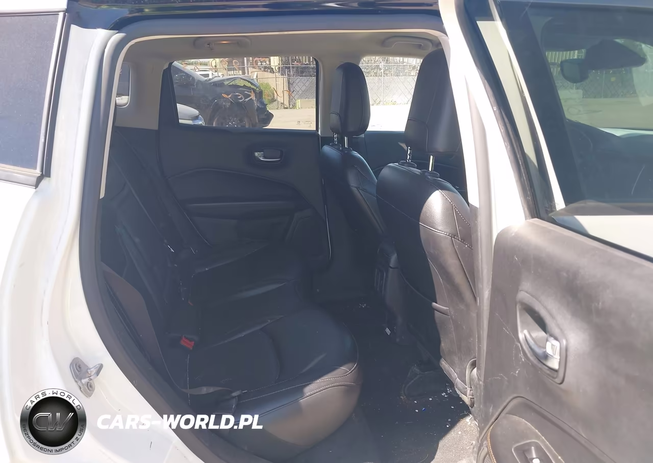 2019 Jeep Compass Limited 4X4 VIN:3C4NJDCB1KT826398 - 8