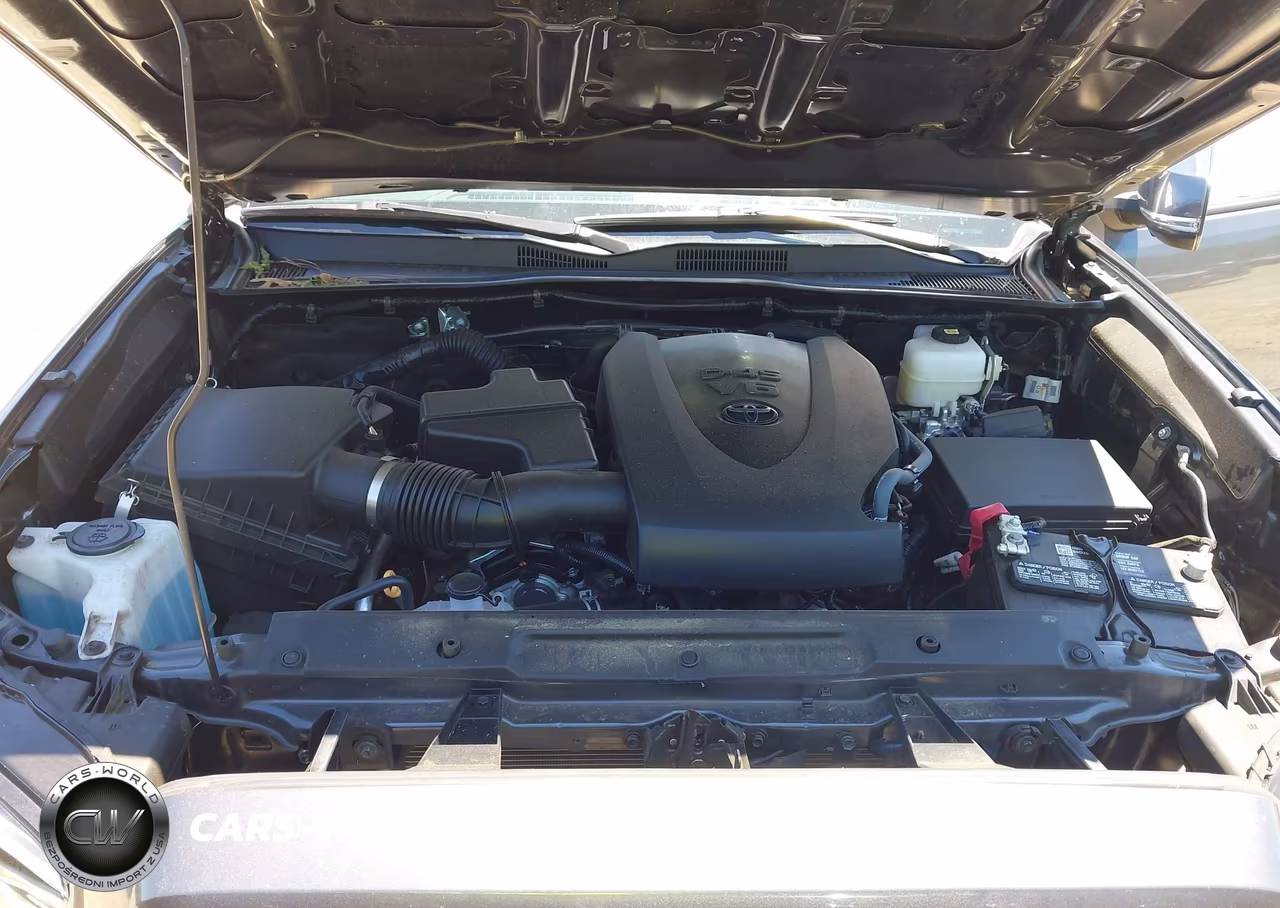 2023 Toyota Tacoma Trd Off Road VIN:3TMCZ5AN4PM573212 - 10