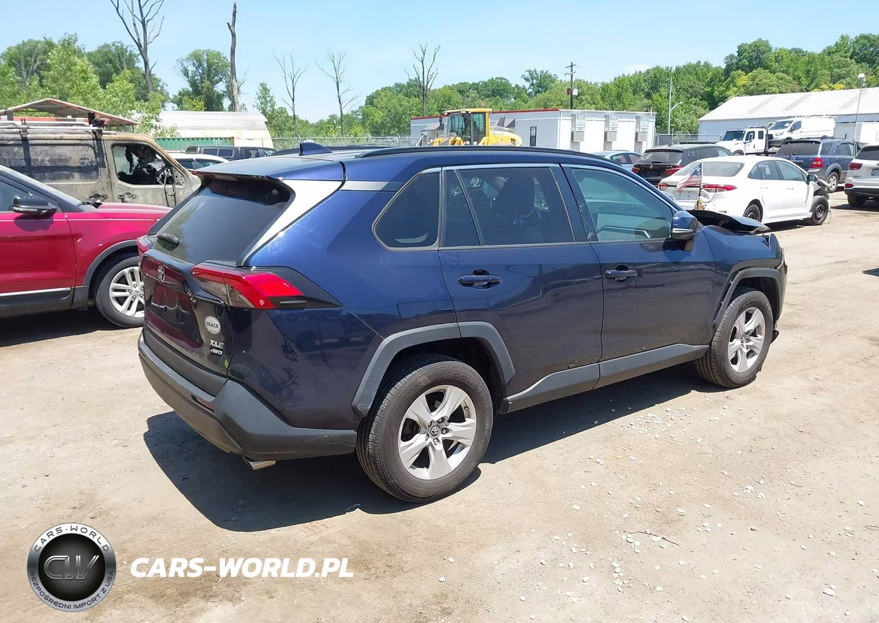 2019 Toyota Rav4 Xle VIN:2T3P1RFV3KW041952 - 4