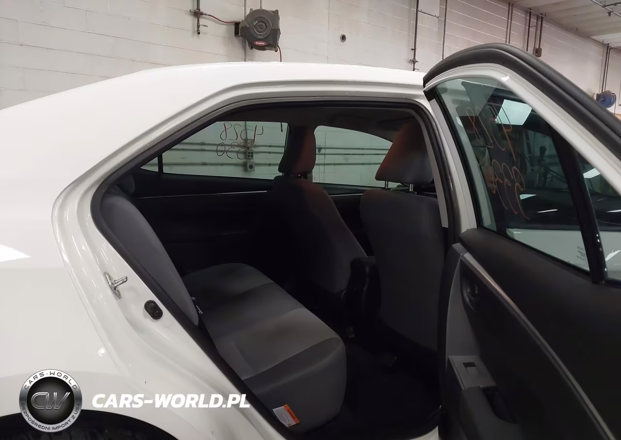 2016 Toyota Corolla L VIN:2T1BURHE9GC523101 - 8