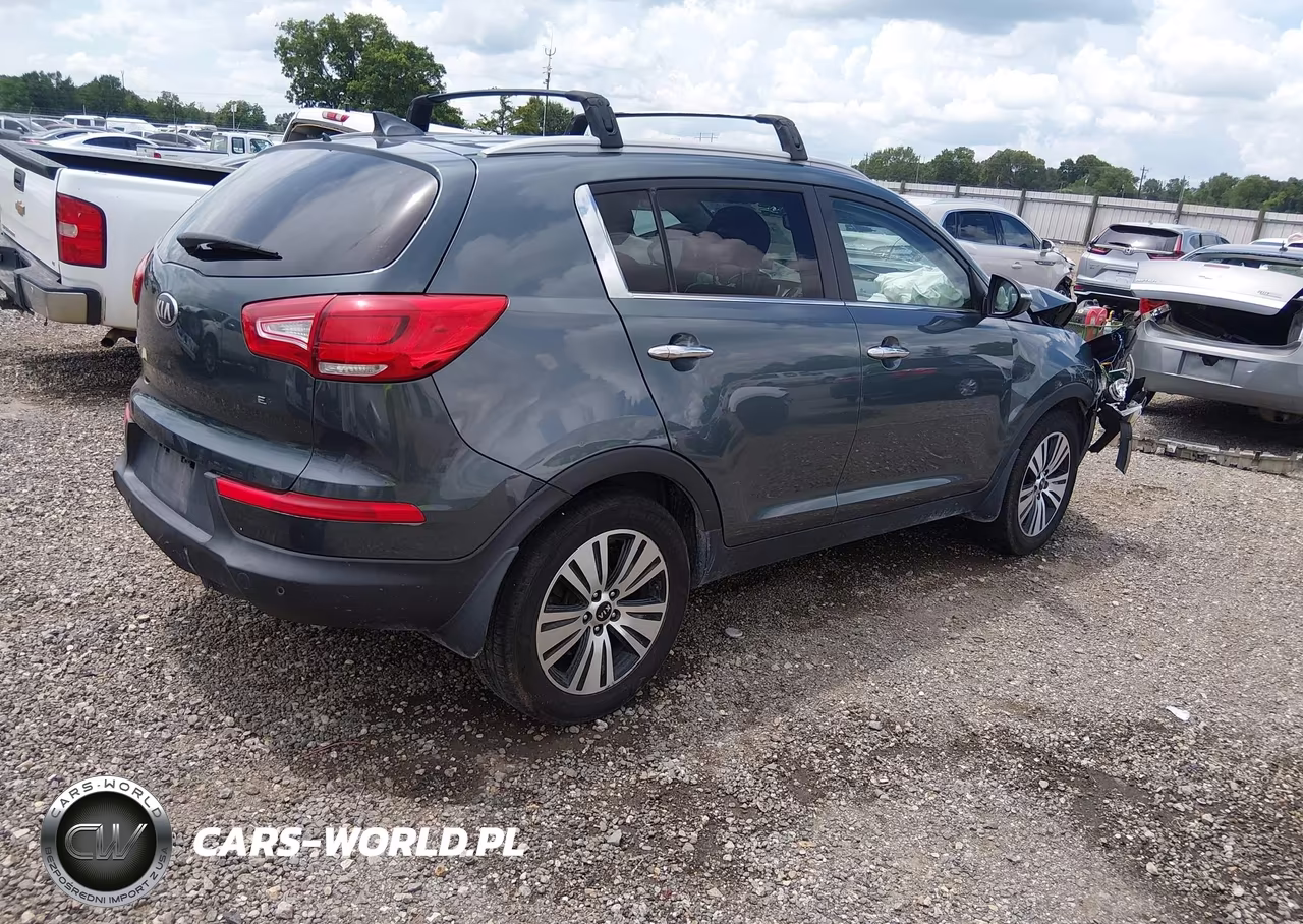 2014 Kia Sportage Ex VIN:KNDPC3AC0E7588156 - 4