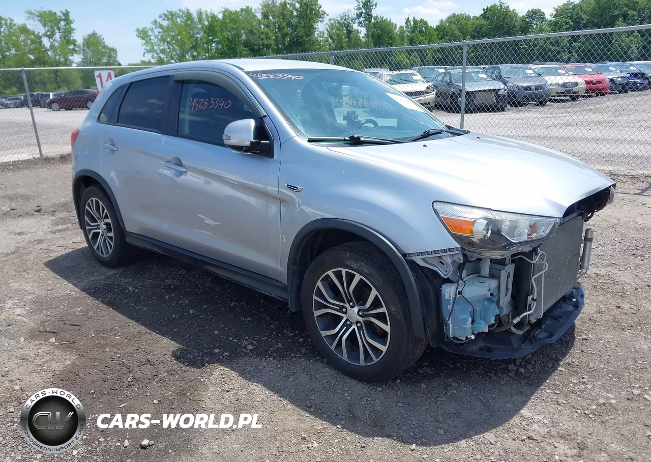 2016 Mitsubishi Outlander Sport 2.4 Es – zdjęcie 1 z 17