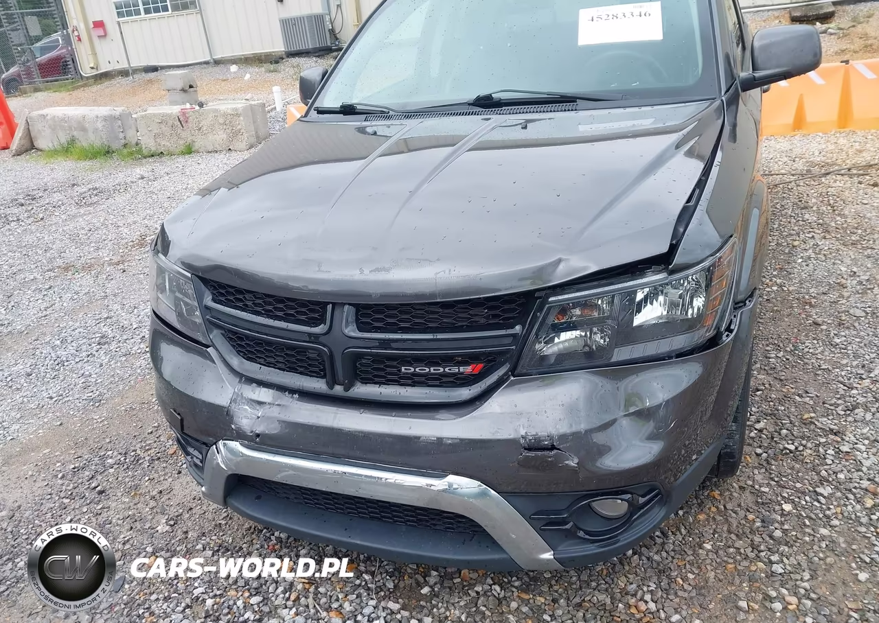2017 Dodge Journey Crossroad Plus VIN:3C4PDCGB2HT676976 - 6