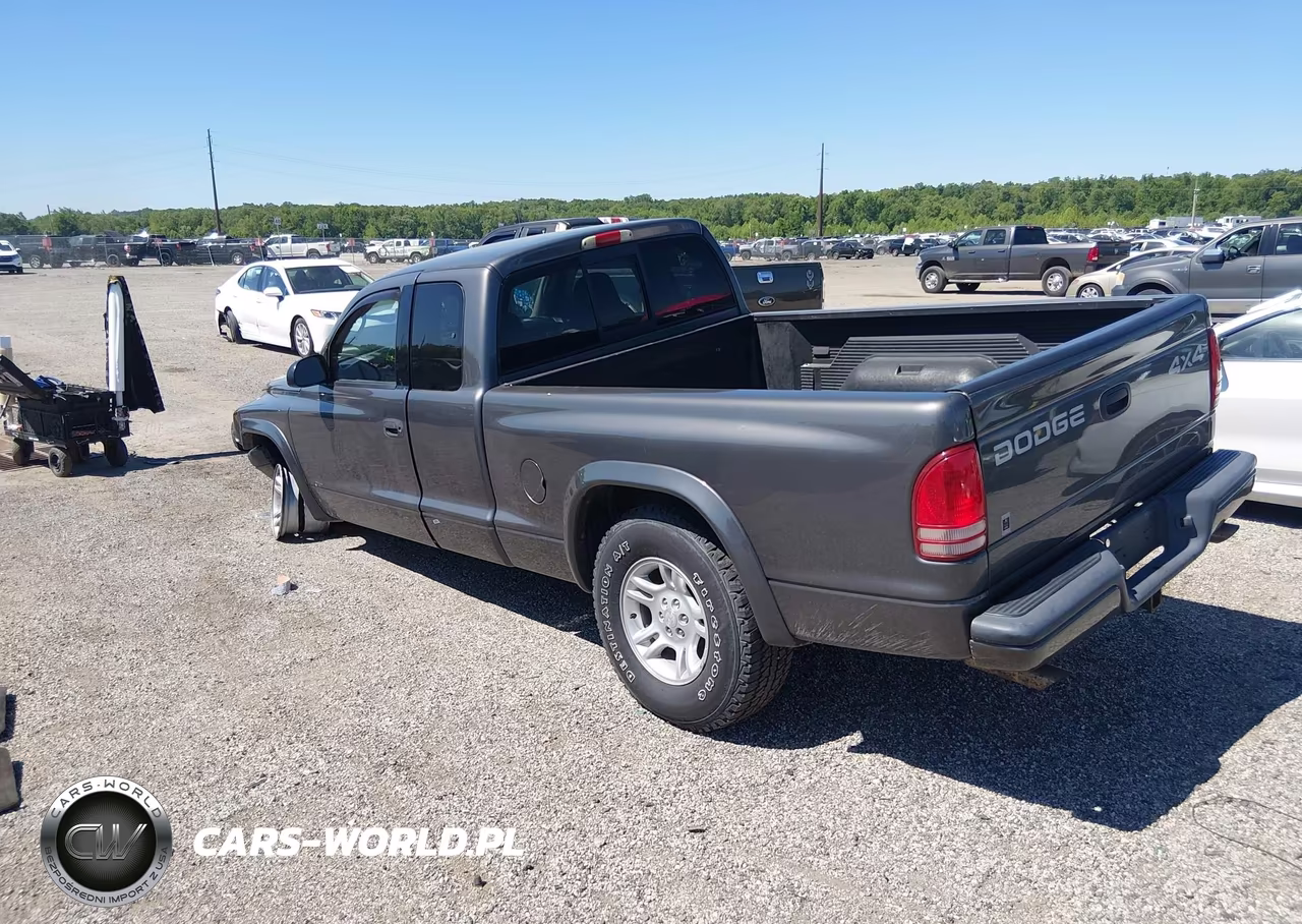 2002 Dodge Dakota Sport VIN:1B7GG32N52S677315 - 3
