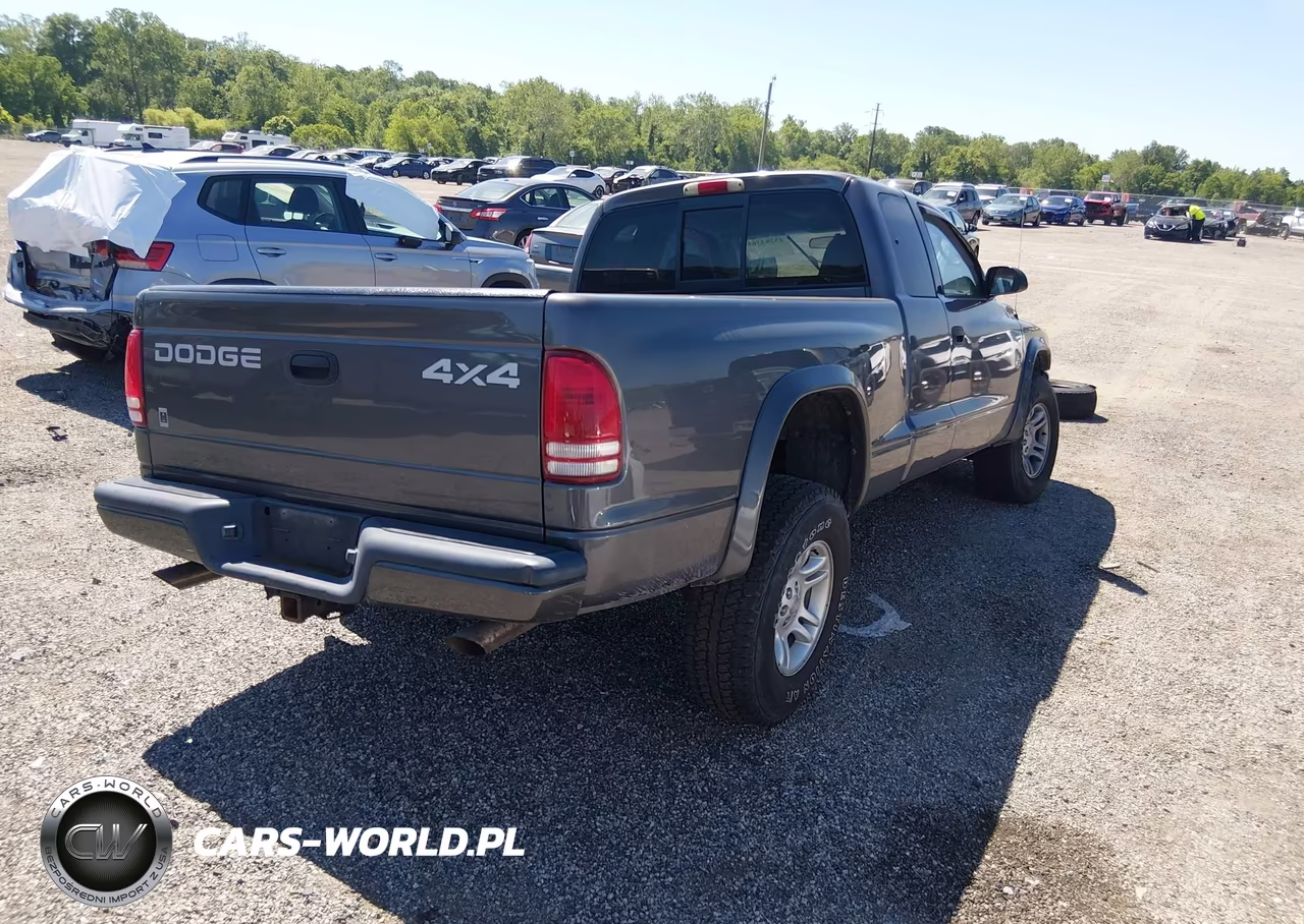 2002 Dodge Dakota Sport VIN:1B7GG32N52S677315 - 4