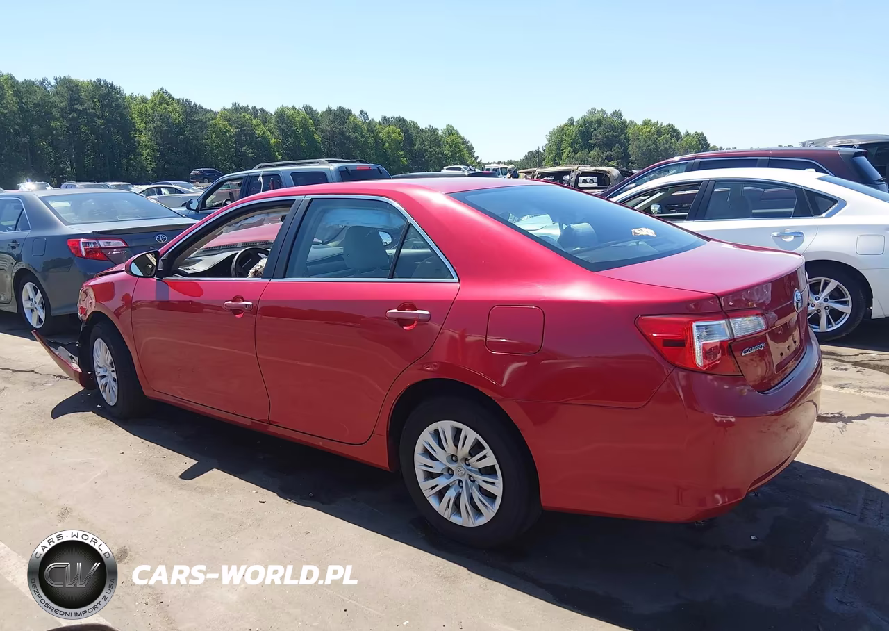 2014 Toyota Camry L VIN:4T1BF1FK6EU862267 - 3
