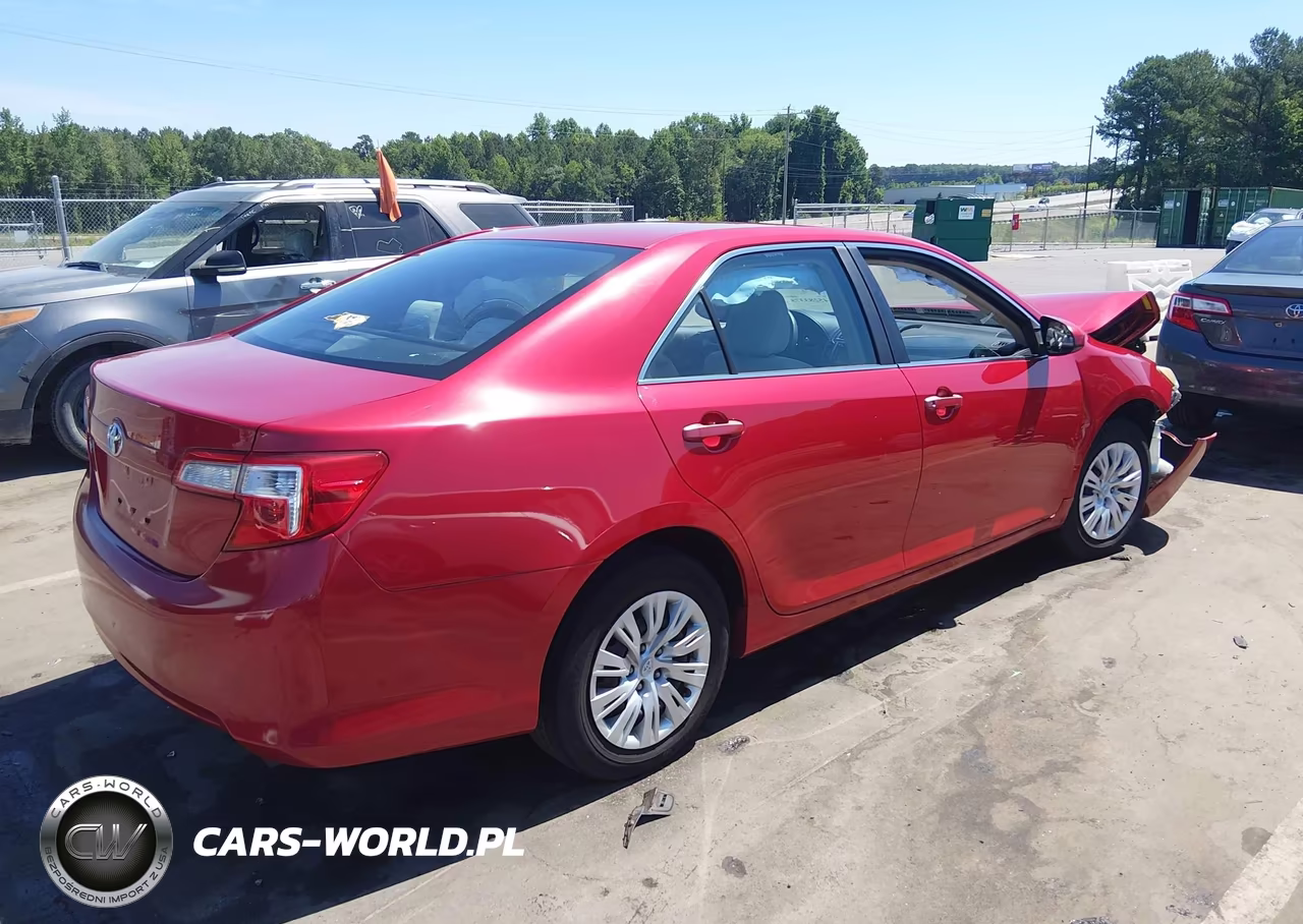 2014 Toyota Camry L VIN:4T1BF1FK6EU862267 - 4