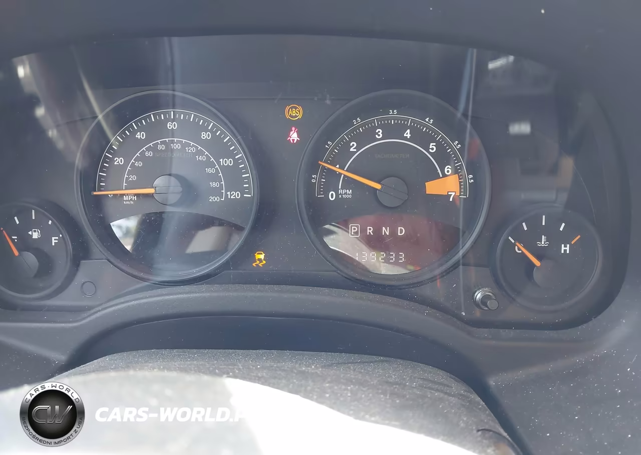 2015 Jeep Patriot Latitude VIN:1C4NJRFBXFD184686 - 7