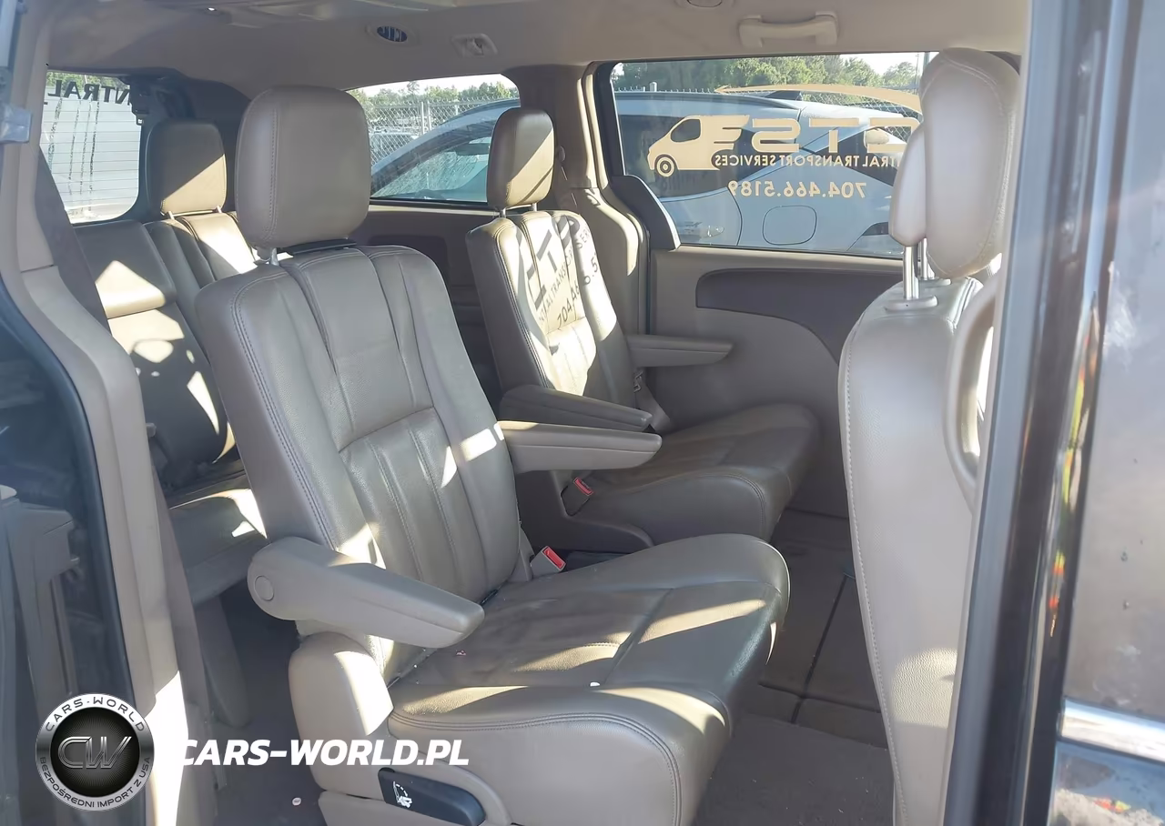 2013 Chrysler Town & Country Touring VIN:2C4RC1BG4DR689972 - 8
