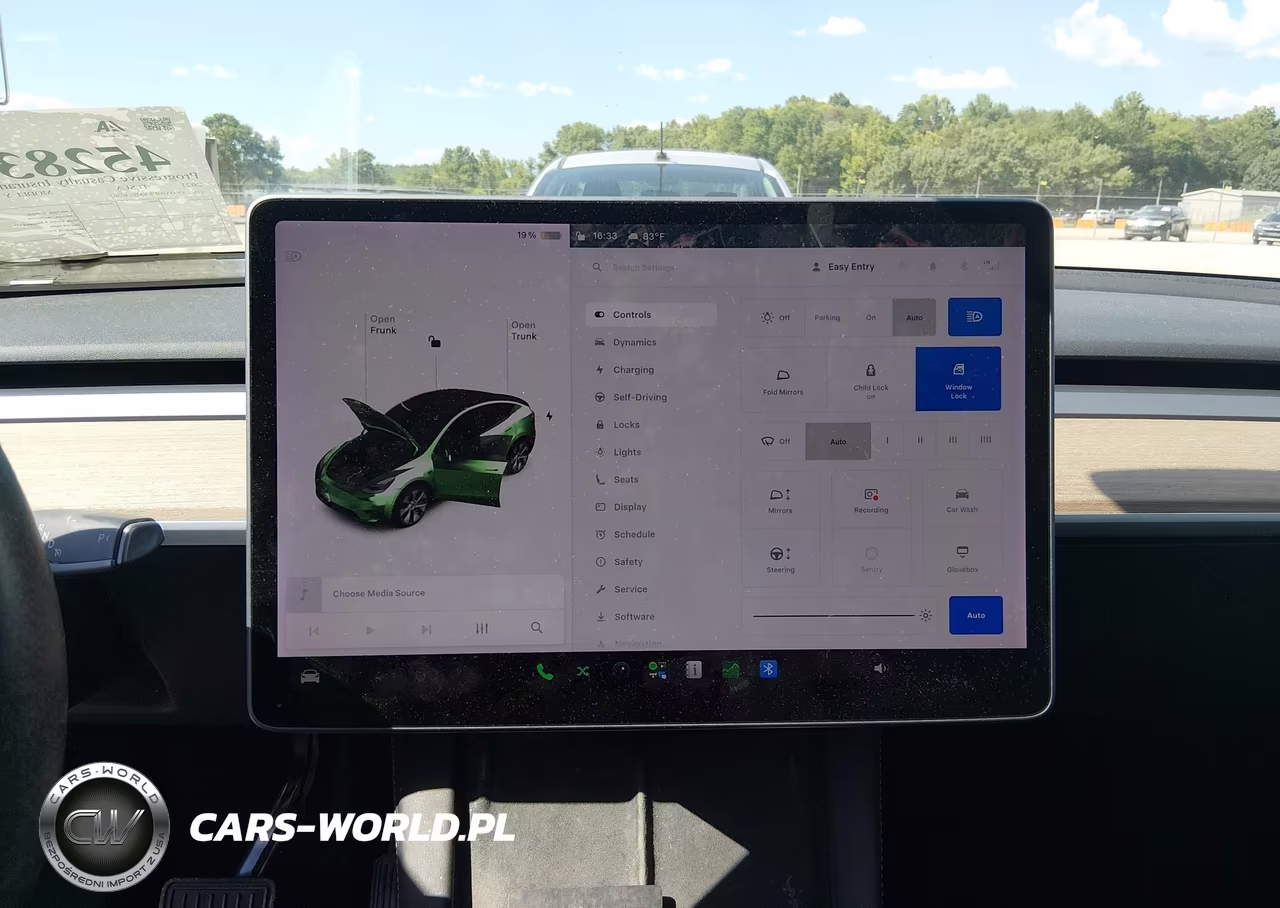 2021 Tesla Model Y Long Range Dual Motor All-Wheel Drive VIN:5YJYGDEEXMF140302 - 18