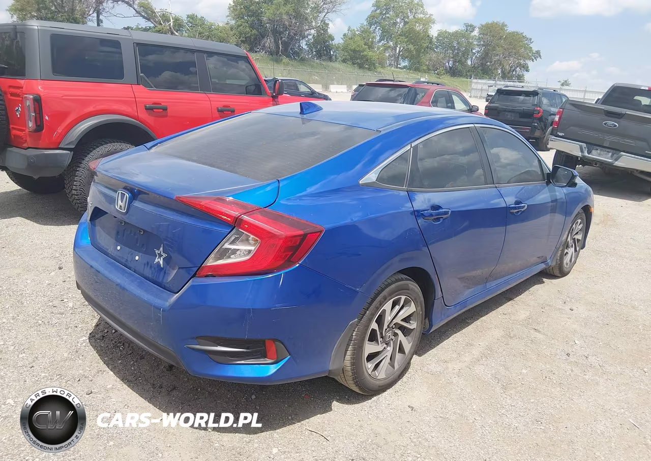 2018 Honda Civic Ex VIN:19XFC2F7XJE014823 - 4