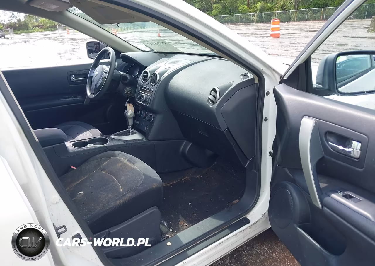 2011 Nissan Rogue S VIN:JN8AS5MT5BW178331 - 5