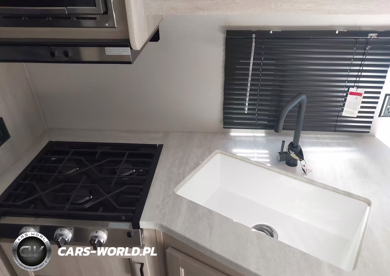 2024 Coachmen Catalina VIN:5ZT2CAMB6RU042372 - 17