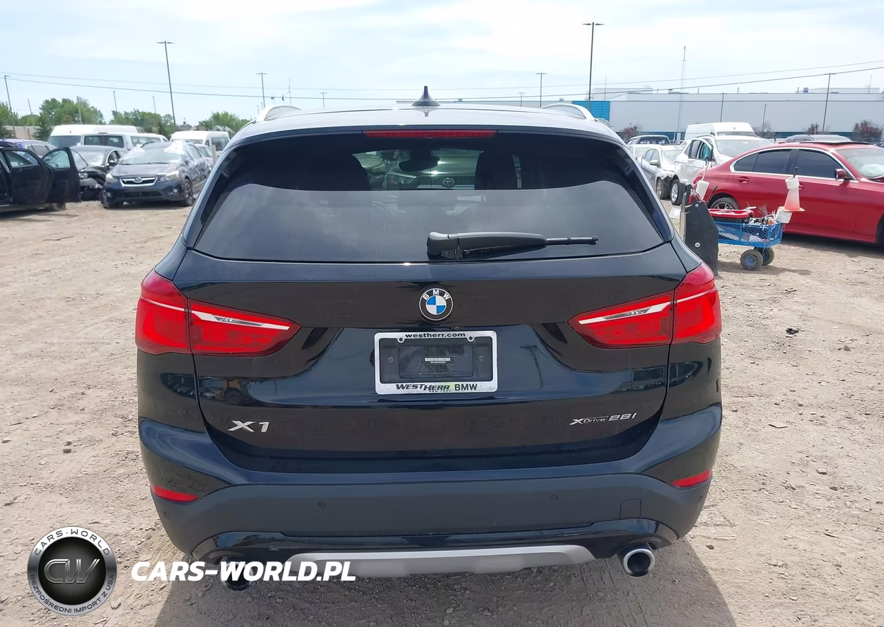 2021 BMW X1 xDrive28I VIN:WBXJG9C07M5U29552 - 17