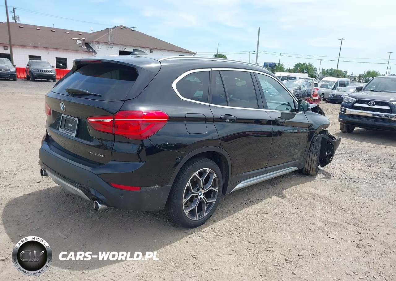 2021 BMW X1 xDrive28I VIN:WBXJG9C07M5U29552 - 4