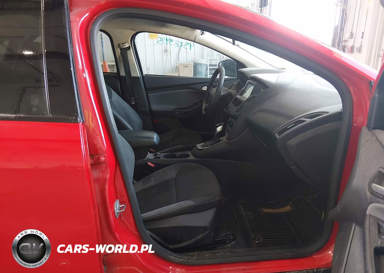 2014 Ford Focus Se VIN:1FADP3F23EL167360 - 5