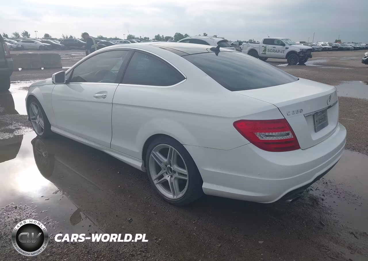 2014 Mercedes-Benz C 250 VIN:WDDGJ4HB4EG183707 - 3