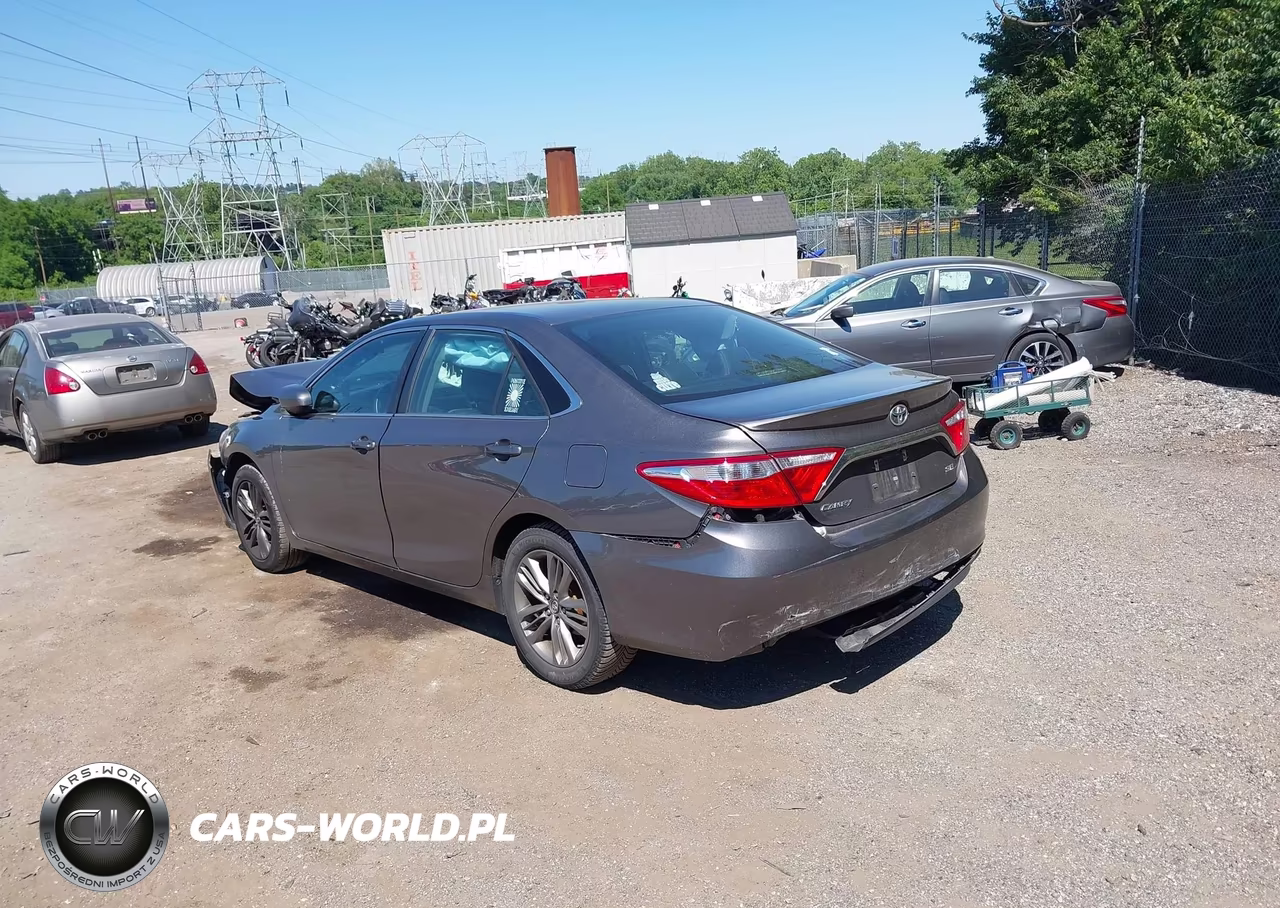 2017 Toyota Camry Se VIN:4T1BF1FK8HU791805 - 3