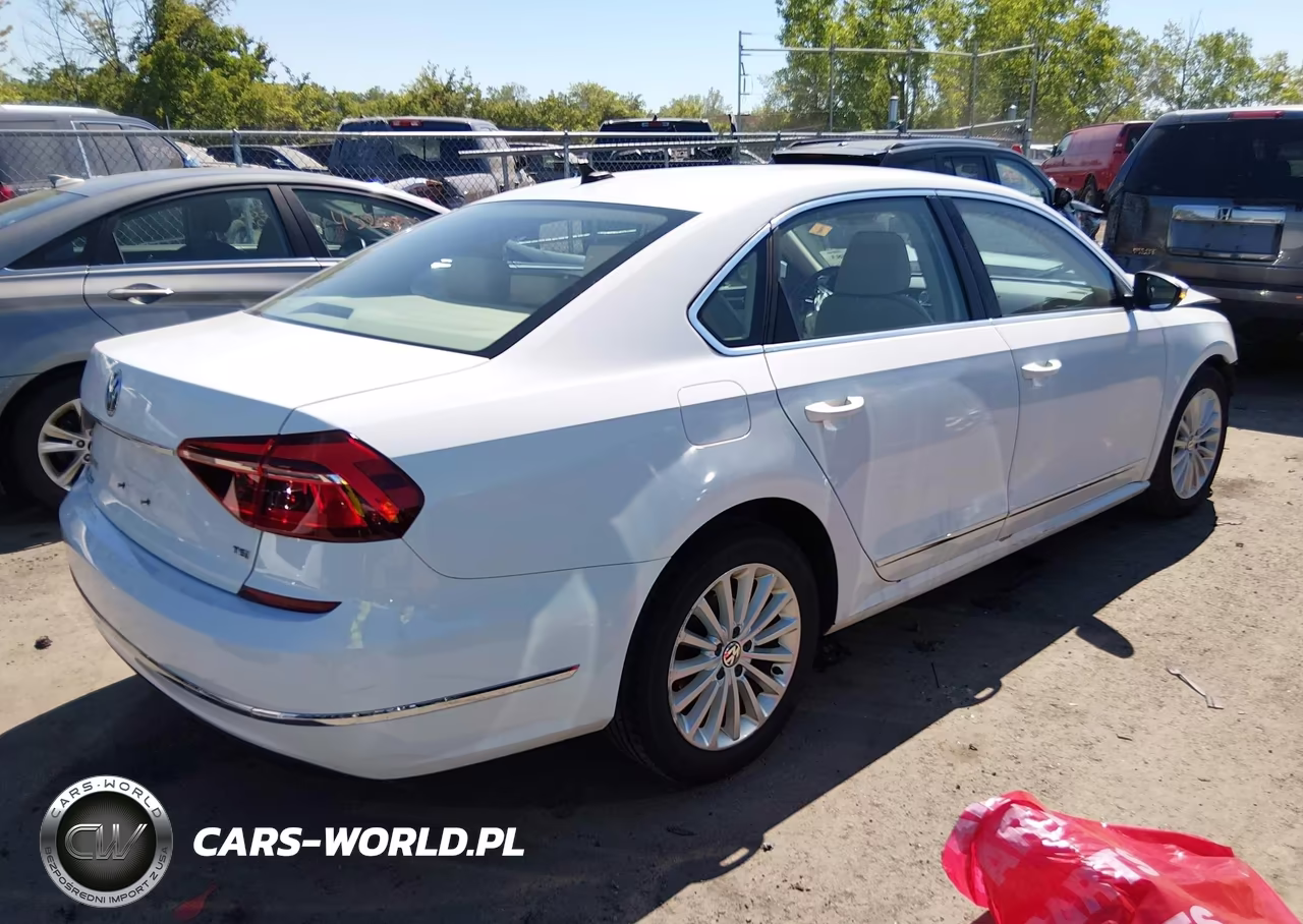 2017 Volkswagen Passat 1.8T Se VIN:1VWBT7A39HC026816 - 4