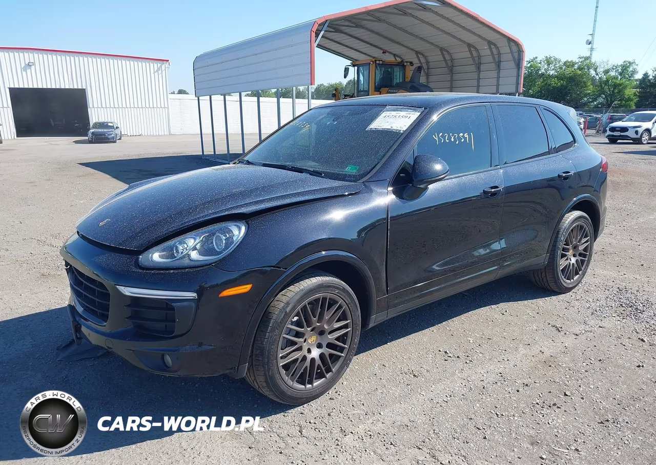 2017 Porsche Cayenne Platinum Edition VIN:WP1AA2A24HKA80415 - 2
