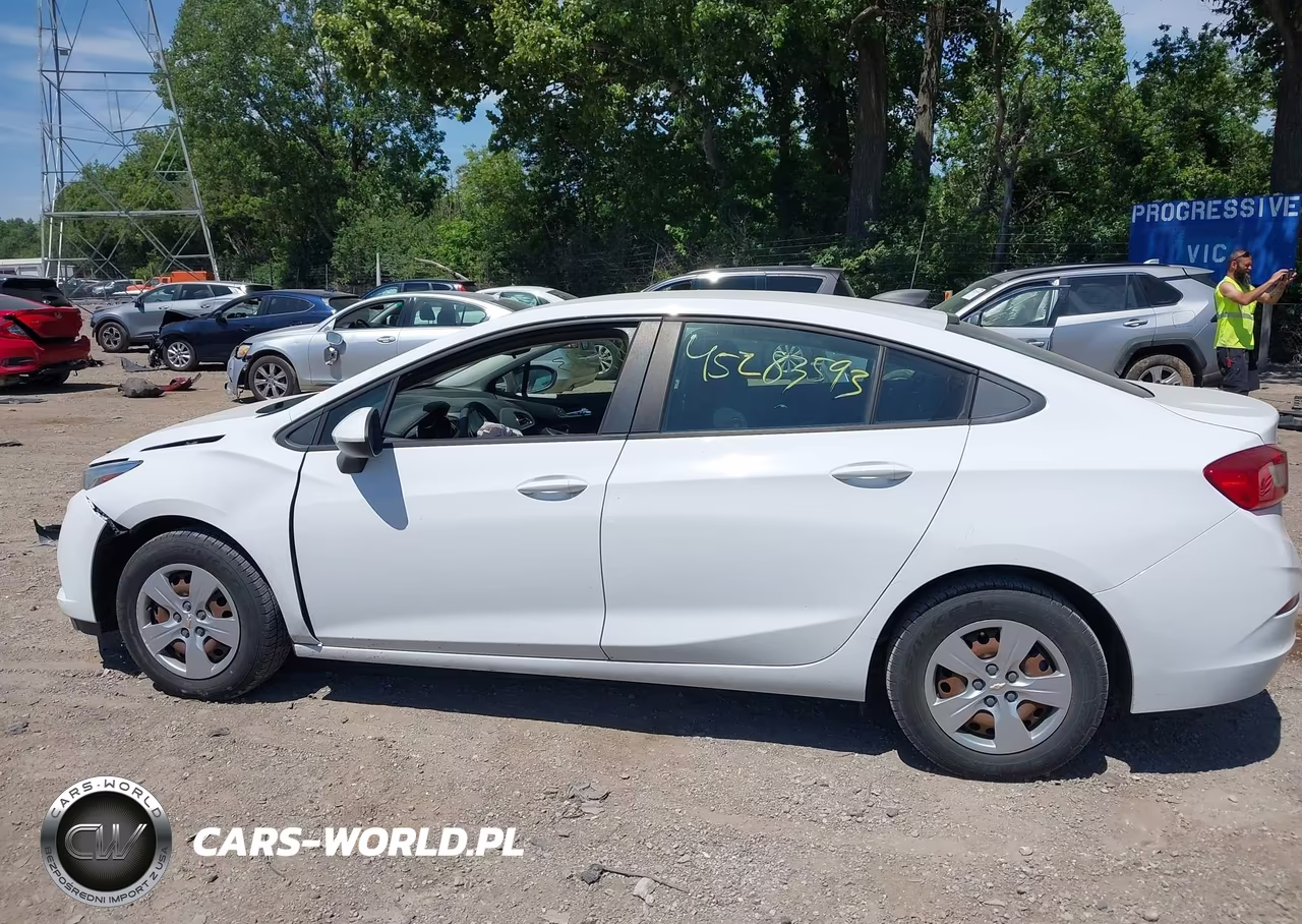 2018 Chevrolet Cruze Ls Auto VIN:1G1BC5SM1J7218382 - 14