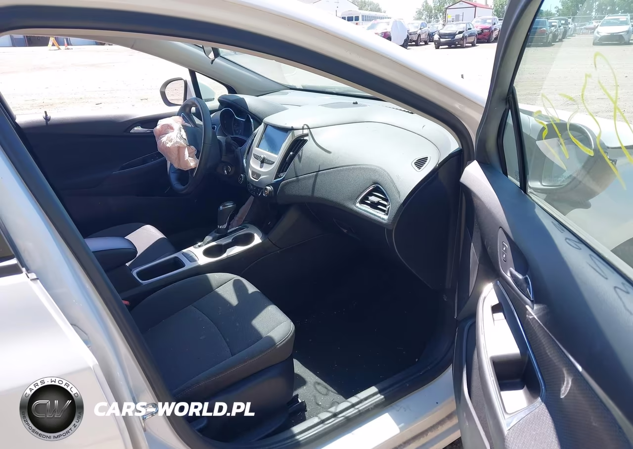 2018 Chevrolet Cruze Ls Auto VIN:1G1BC5SM1J7218382 - 5