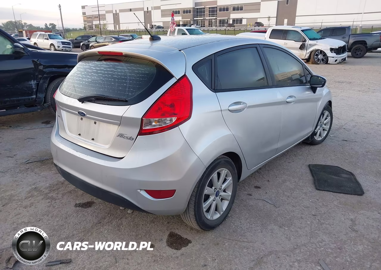 2012 Ford Fiesta Se VIN:3FADP4EJ9CM106928 - 4