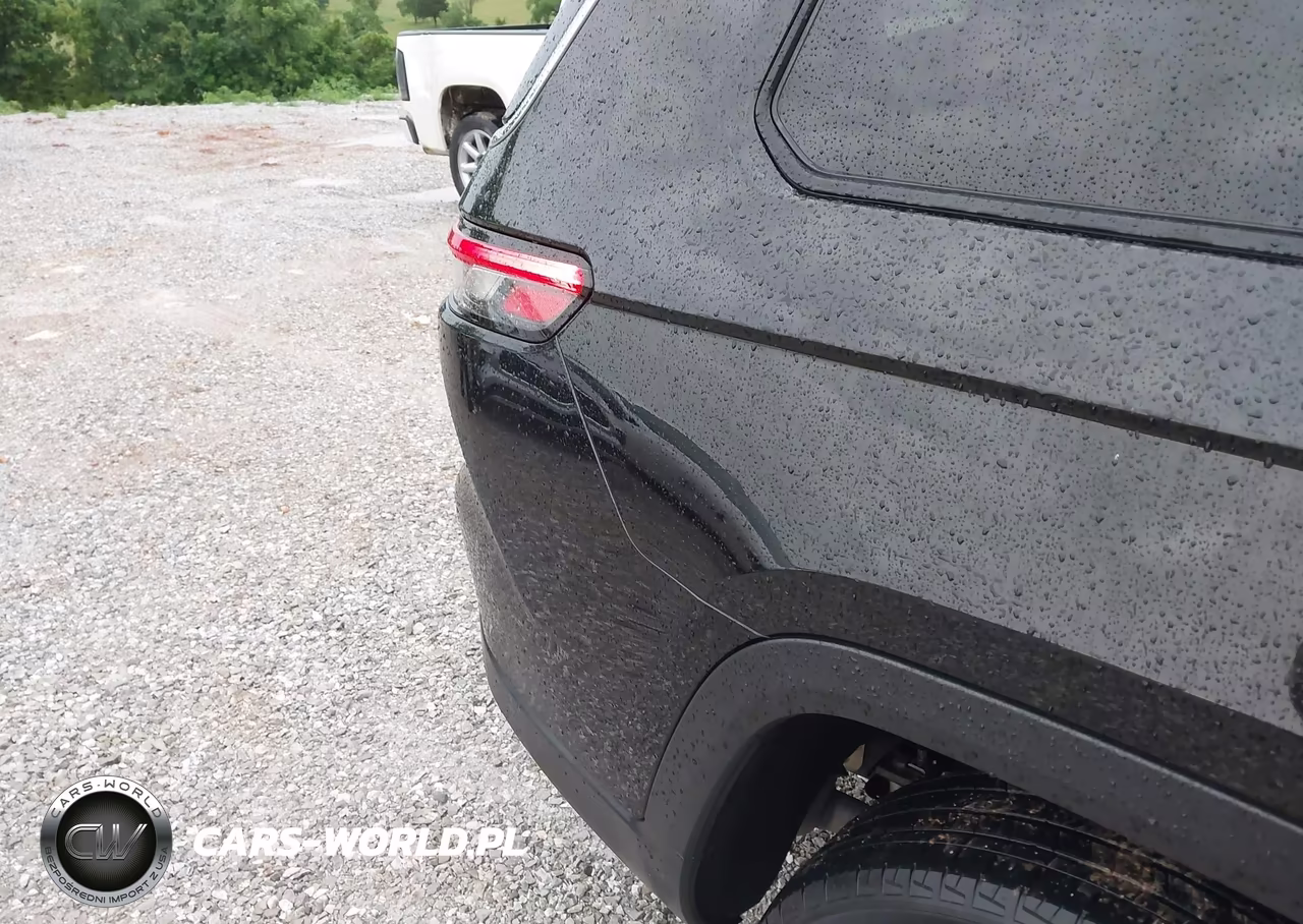 2022 Jeep Grand Cherokee L Limited 4X4 VIN:1C4RJKBG4N8587757 - 18