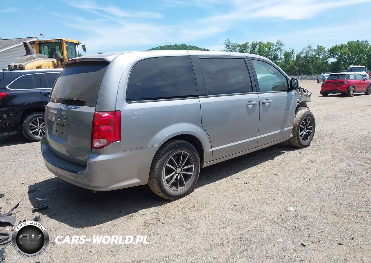 2018 Dodge Grand Caravan Se Plus VIN:2C4RDGBG5JR161059 - 4