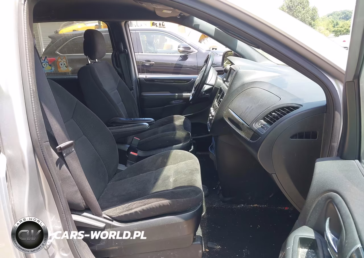 2018 Dodge Grand Caravan Se Plus VIN:2C4RDGBG5JR161059 - 5