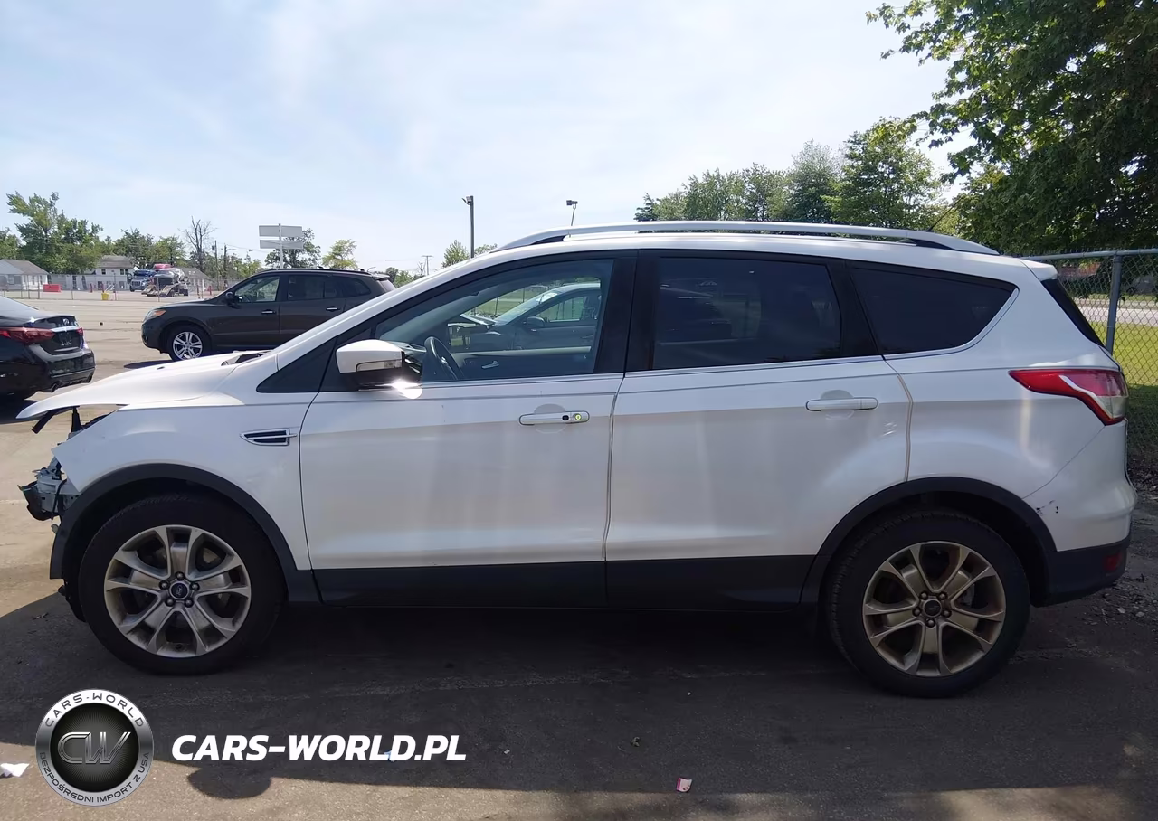 2015 Ford Escape Titanium VIN:1FMCU9J98FUB55069 - 14