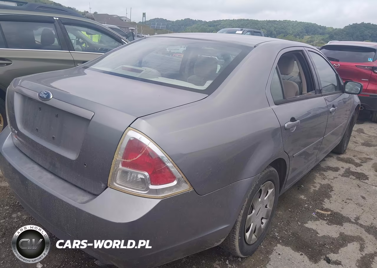 2007 Ford Fusion S VIN:3FAHP06Z87R101758 - 4
