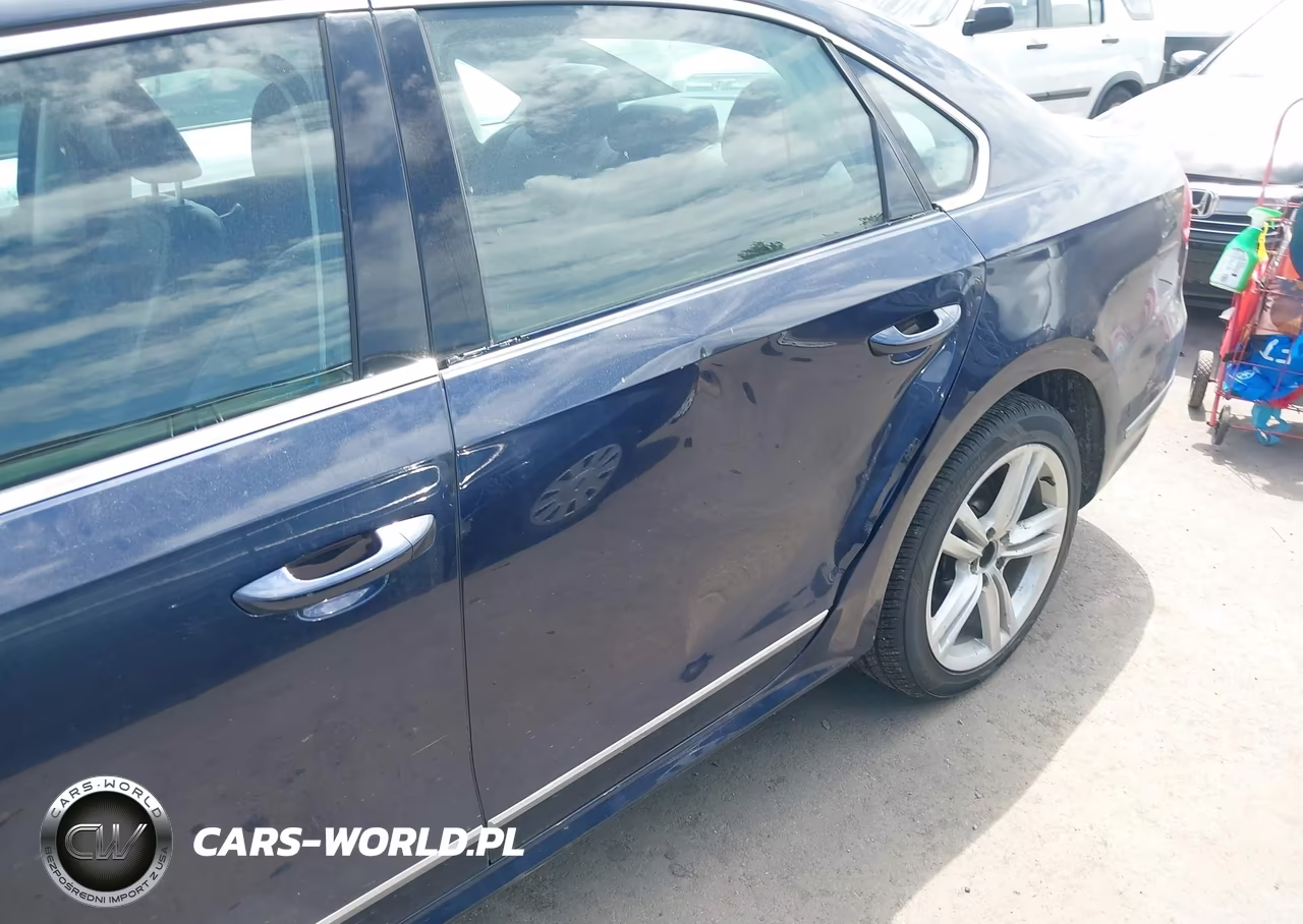 2013 Volkswagen Passat 2.0L Tdi Sel Premium VIN:1VWCN7A37DC145683 - 13