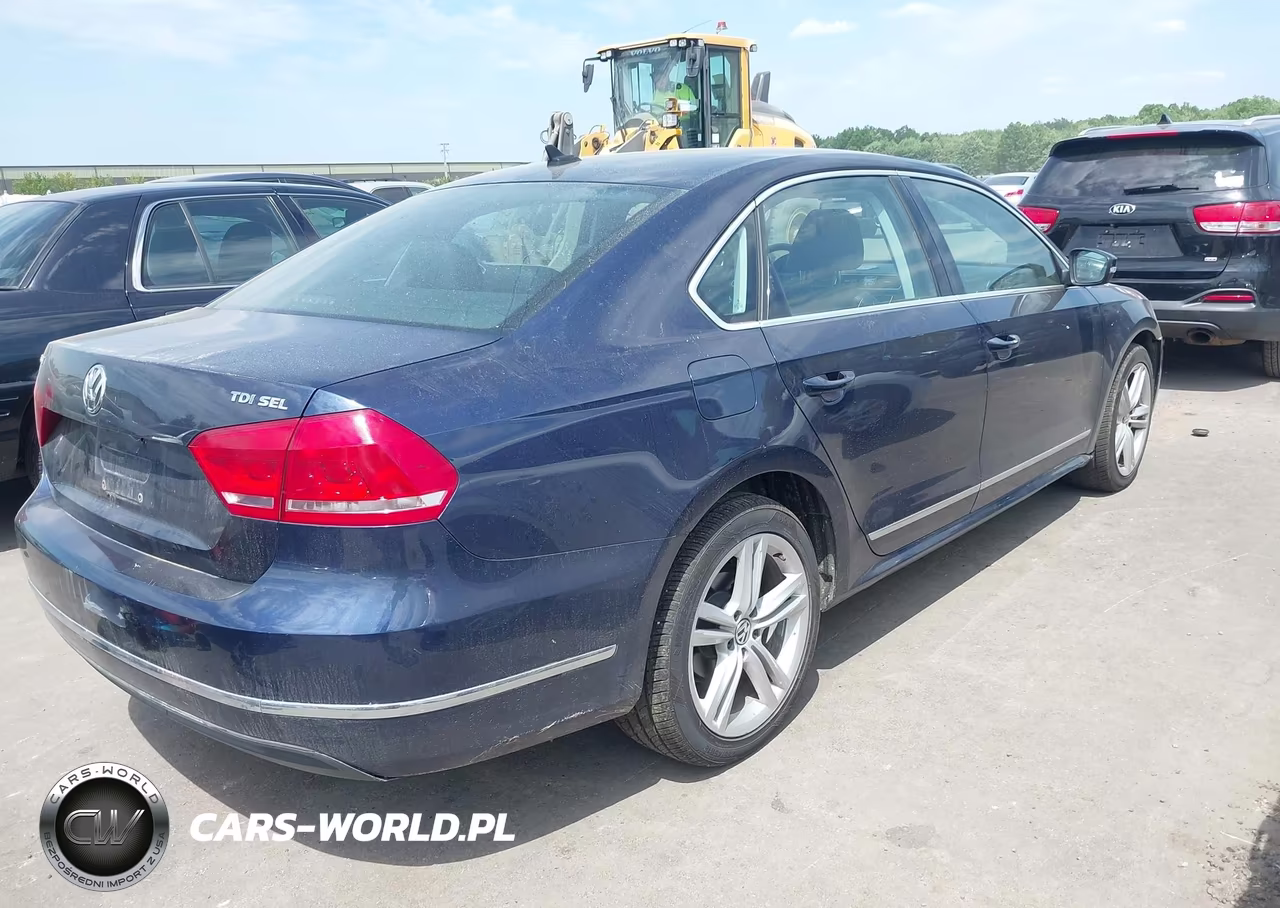 2013 Volkswagen Passat 2.0L Tdi Sel Premium VIN:1VWCN7A37DC145683 - 4