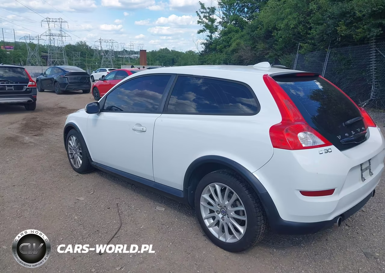 2012 Volvo C30 T5-T5 Platinum-T5 Premier Plus-T5 R-Design-T5 R-Design Platinum-T5 R-Design Premier Plus VIN:YV1672MK5C2280367 - 3