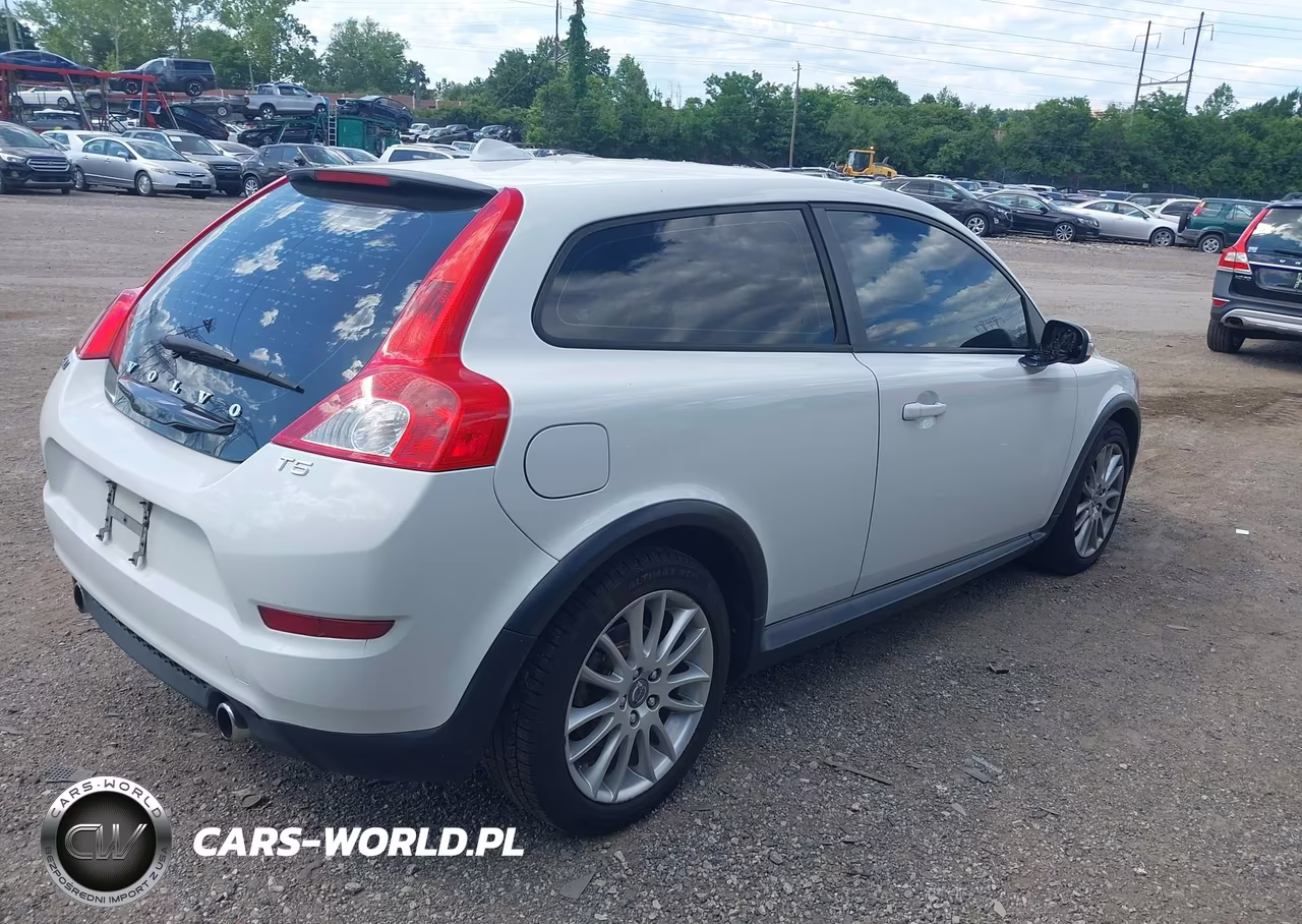 2012 Volvo C30 T5-T5 Platinum-T5 Premier Plus-T5 R-Design-T5 R-Design Platinum-T5 R-Design Premier Plus VIN:YV1672MK5C2280367 - 4