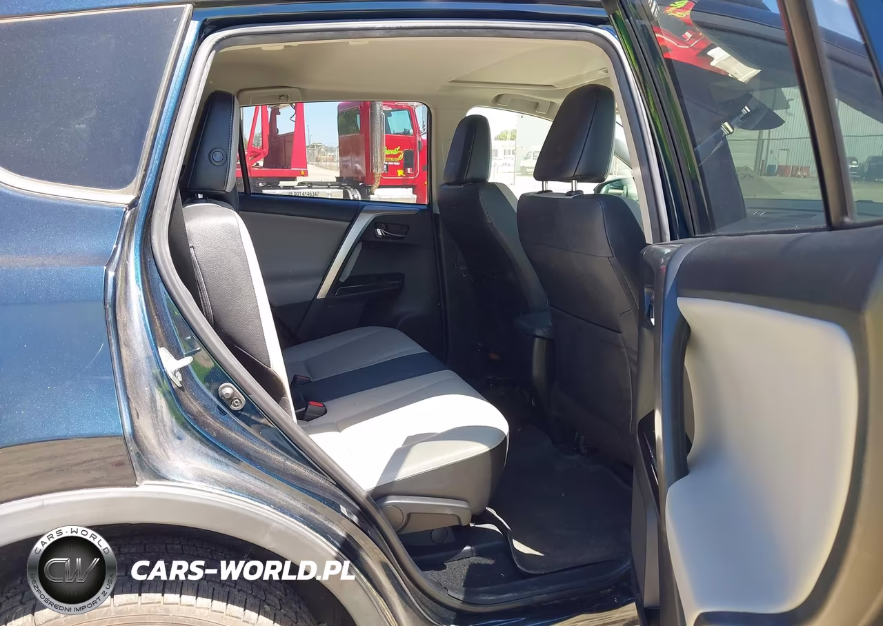 2018 Toyota Rav4 Limited VIN:JTMYFREV2JD131192 - 8